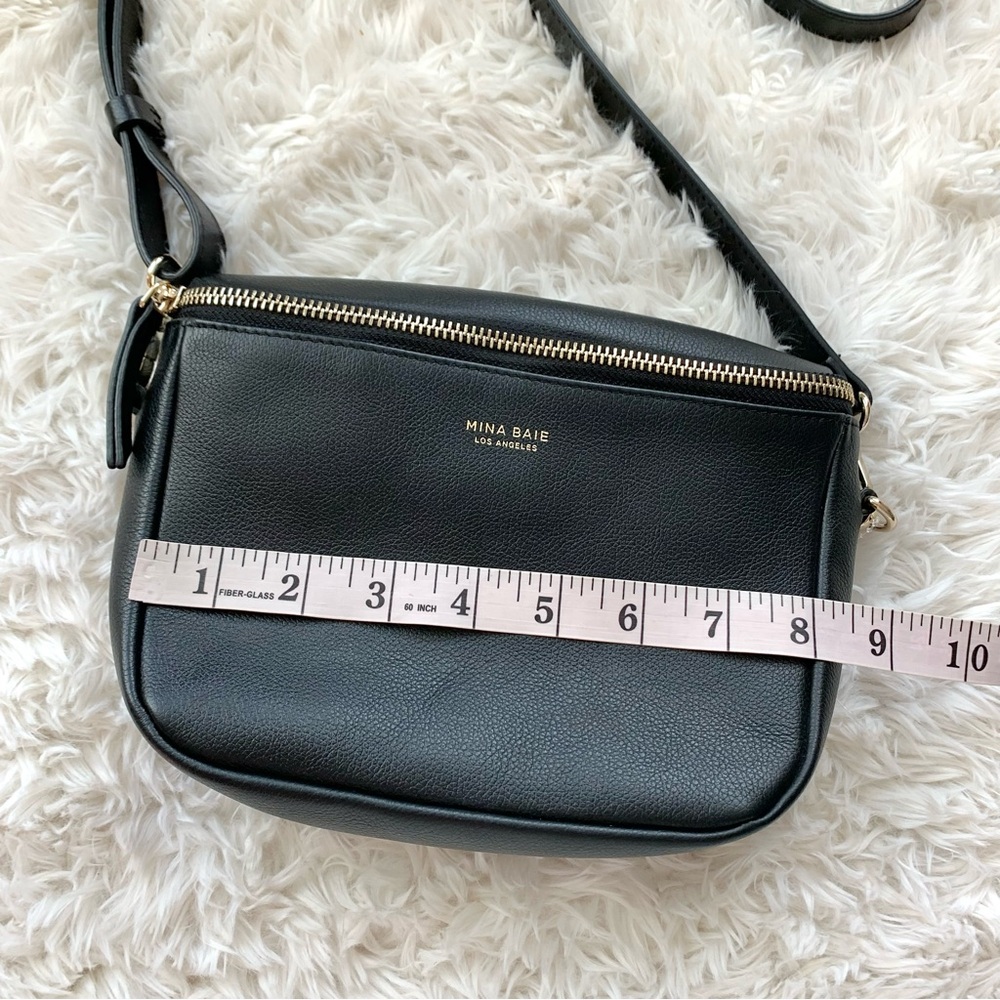 Mina Baie Leather Fanny Crossbody Bag - Picture 11 of 14